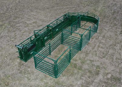 Lakeland- C4000 – Cattle Handling System- Front View